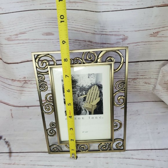 Mason Lane 4x6 Embossed Spiral Metal Bronze Frame - Picture 7 of 8